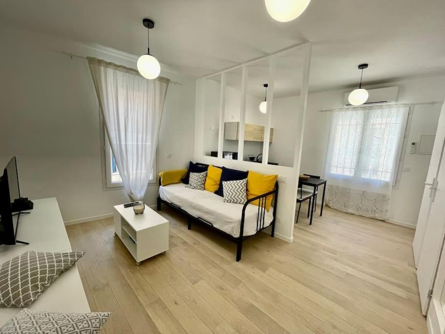 Studio Entierement Renove, Situe Au Coeur Du Quartier Haut Sete Luaran gambar