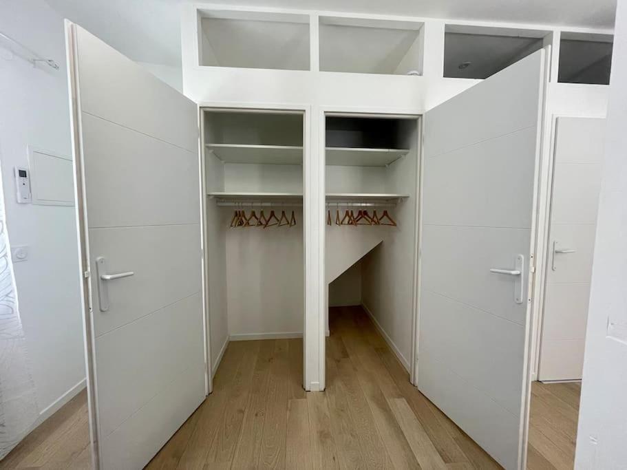 Studio Entierement Renove, Situe Au Coeur Du Quartier Haut Sete Luaran gambar