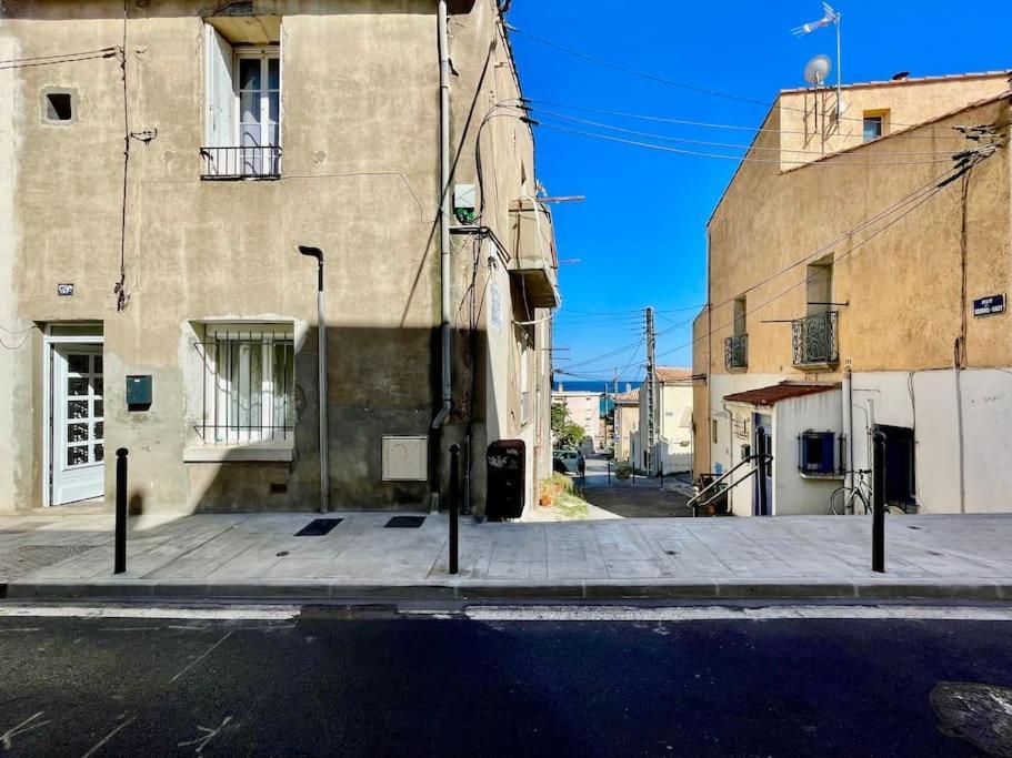 Studio Entierement Renove, Situe Au Coeur Du Quartier Haut Sete Luaran gambar